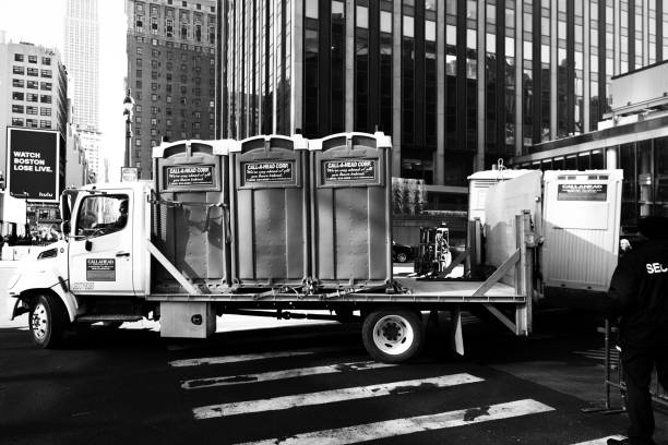 Portable Toilet Options We Offer in Cypress Gardens, FL
